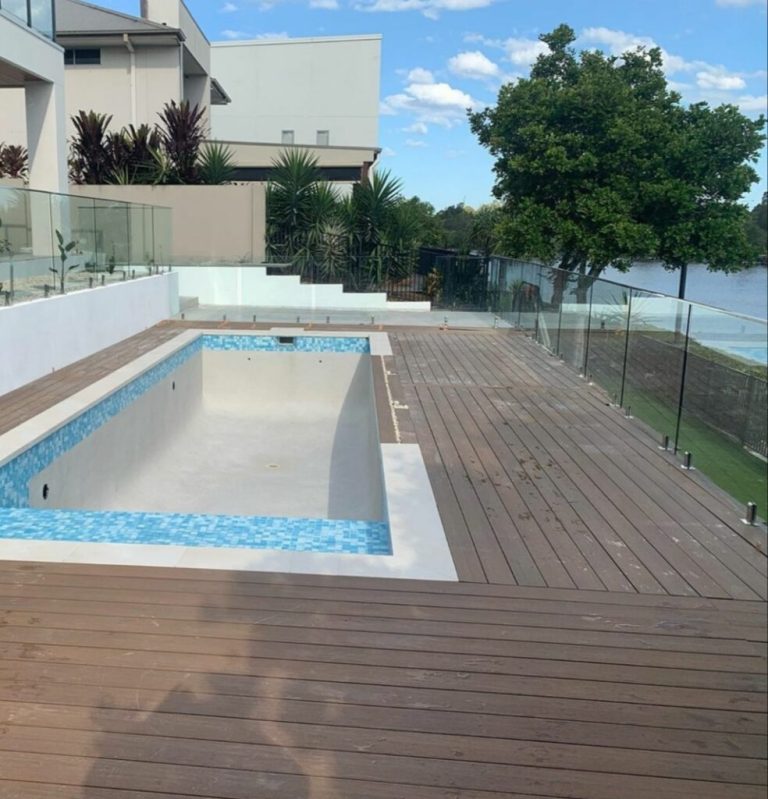Burma Valley Teak & Hobart Forest Oak Reversible Deluxe Capped Decking ...